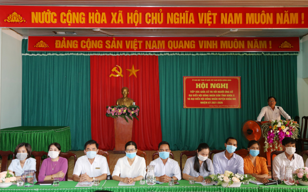 Tiếp xúc giữa cử tri với ứng cử viên đại biểu HĐND tỉnh tại huyện Krông Năng